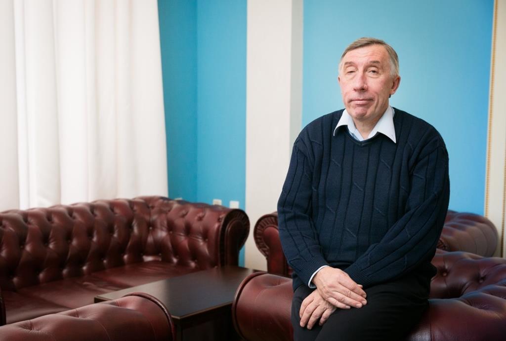 «Нам удалось быстро включить магистрантов-физиков в реальные научные исследования» Иллюстрация к новости: «Нам удалось быстро включить магистрантов-физиков в реальные научные исследования»